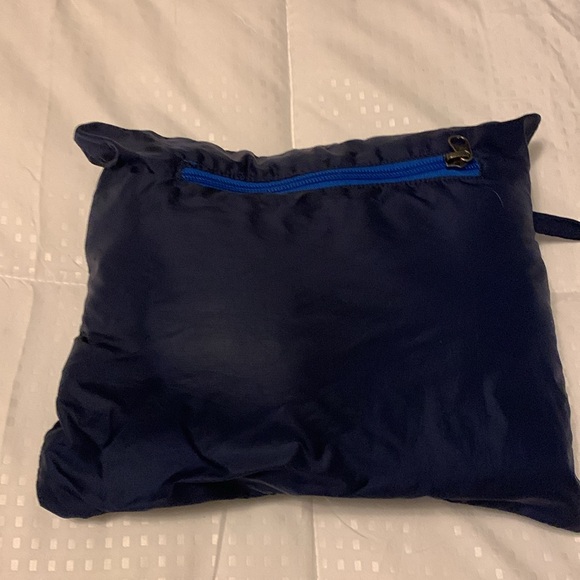 REI boys light packable puffer - Picture 5 of 10